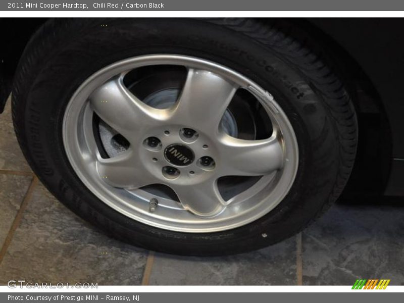 Chili Red / Carbon Black 2011 Mini Cooper Hardtop
