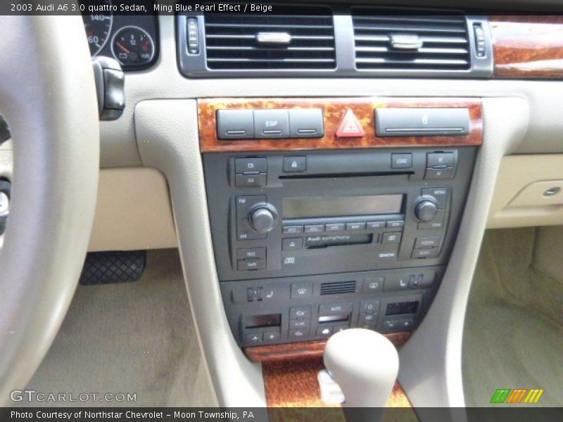 Controls of 2003 A6 3.0 quattro Sedan