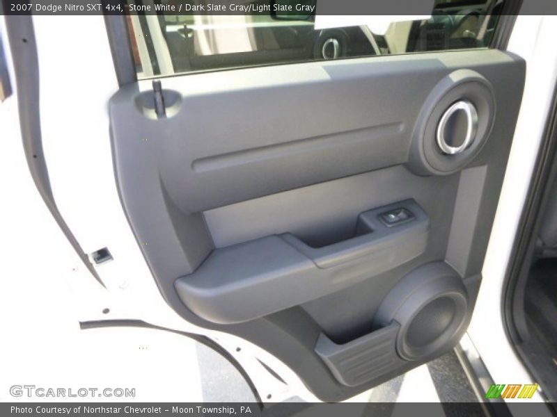 Stone White / Dark Slate Gray/Light Slate Gray 2007 Dodge Nitro SXT 4x4