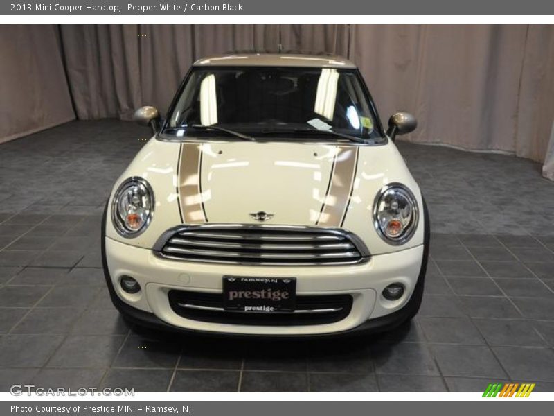 Pepper White / Carbon Black 2013 Mini Cooper Hardtop