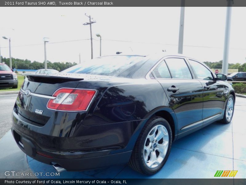 Tuxedo Black / Charcoal Black 2011 Ford Taurus SHO AWD