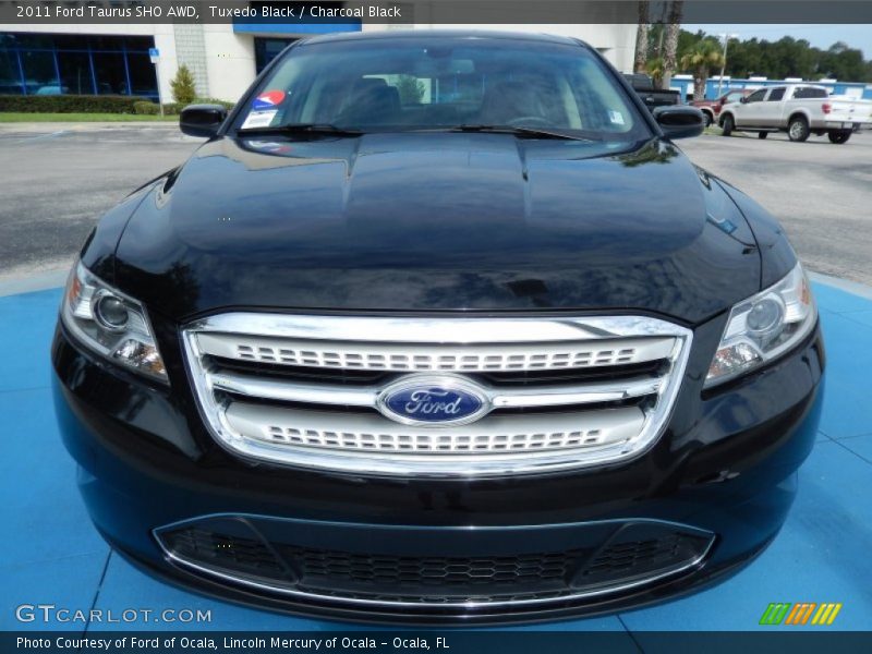 Tuxedo Black / Charcoal Black 2011 Ford Taurus SHO AWD