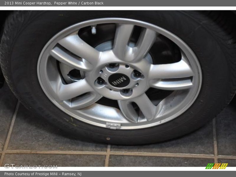Pepper White / Carbon Black 2013 Mini Cooper Hardtop
