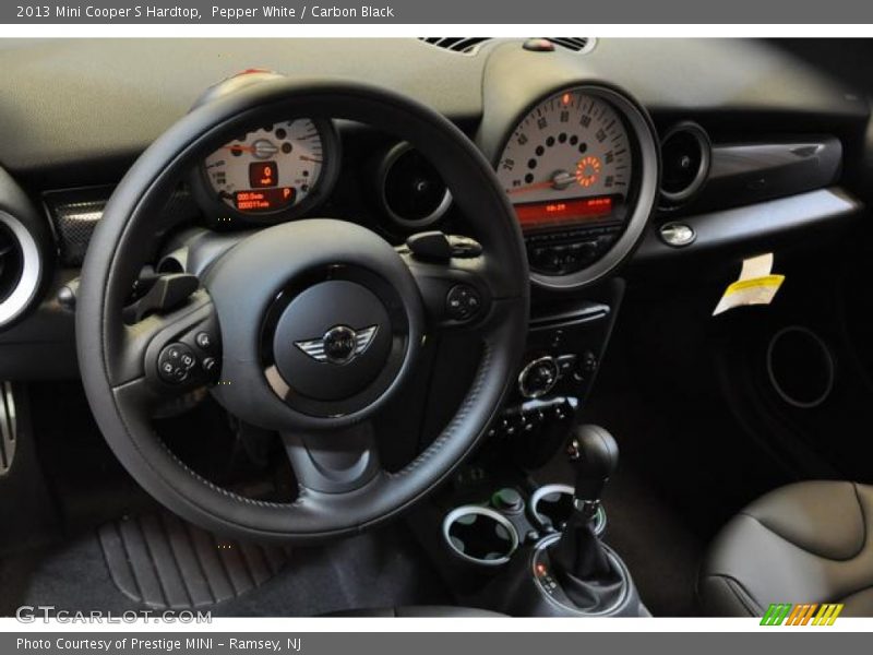 Pepper White / Carbon Black 2013 Mini Cooper S Hardtop