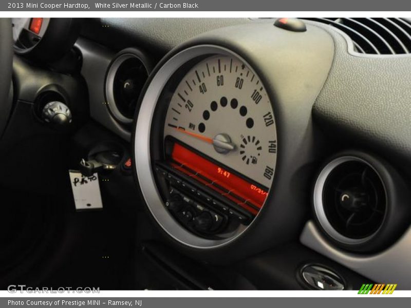 White Silver Metallic / Carbon Black 2013 Mini Cooper Hardtop