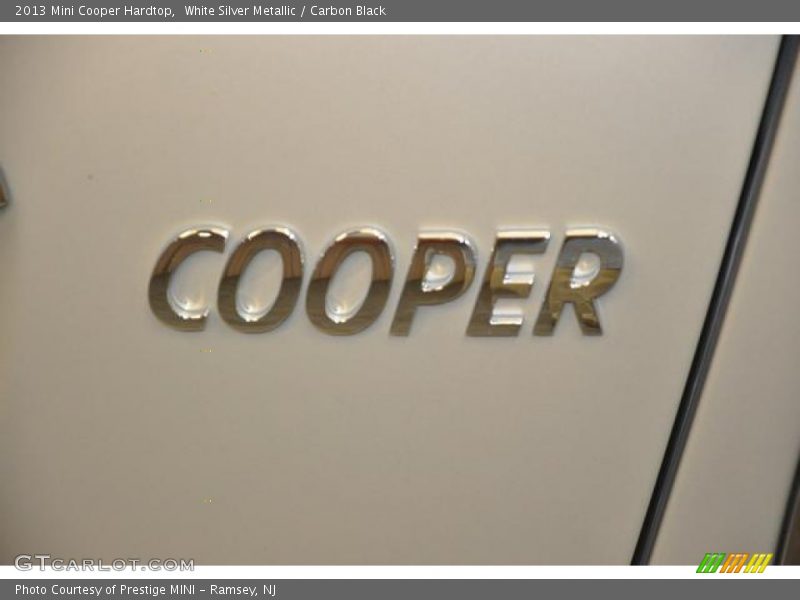 White Silver Metallic / Carbon Black 2013 Mini Cooper Hardtop