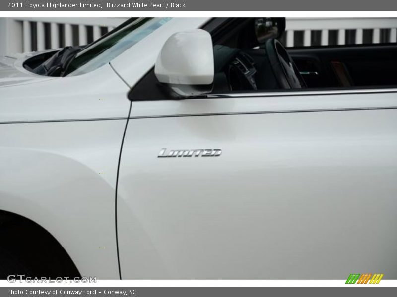 Blizzard White Pearl / Black 2011 Toyota Highlander Limited