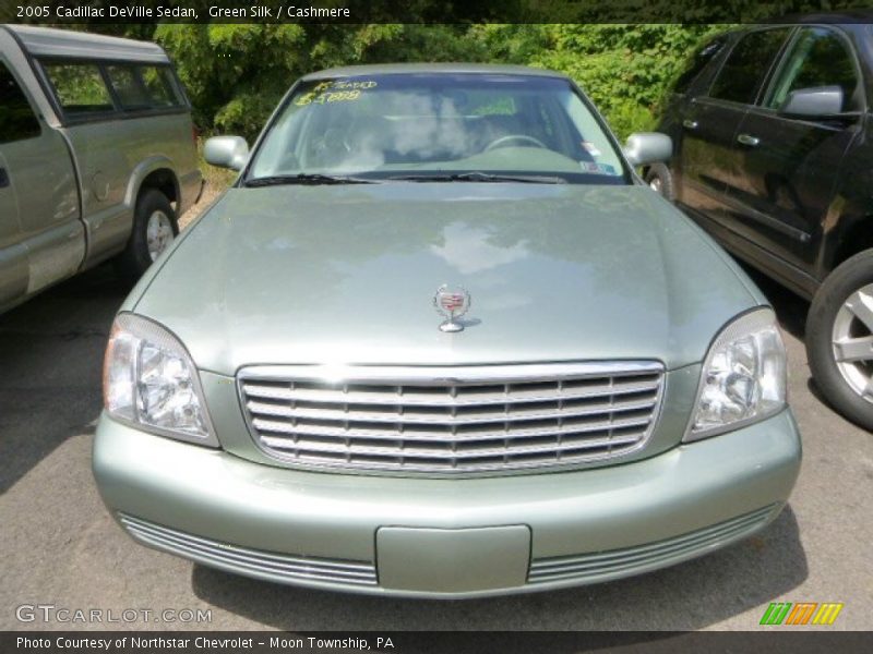 Green Silk / Cashmere 2005 Cadillac DeVille Sedan