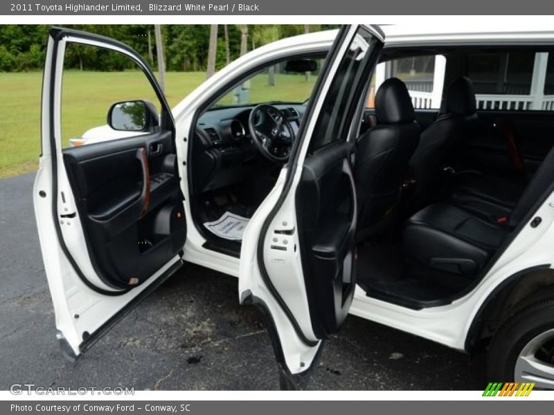 Blizzard White Pearl / Black 2011 Toyota Highlander Limited