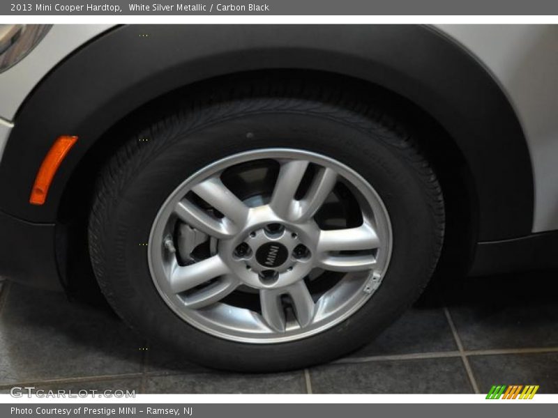 White Silver Metallic / Carbon Black 2013 Mini Cooper Hardtop