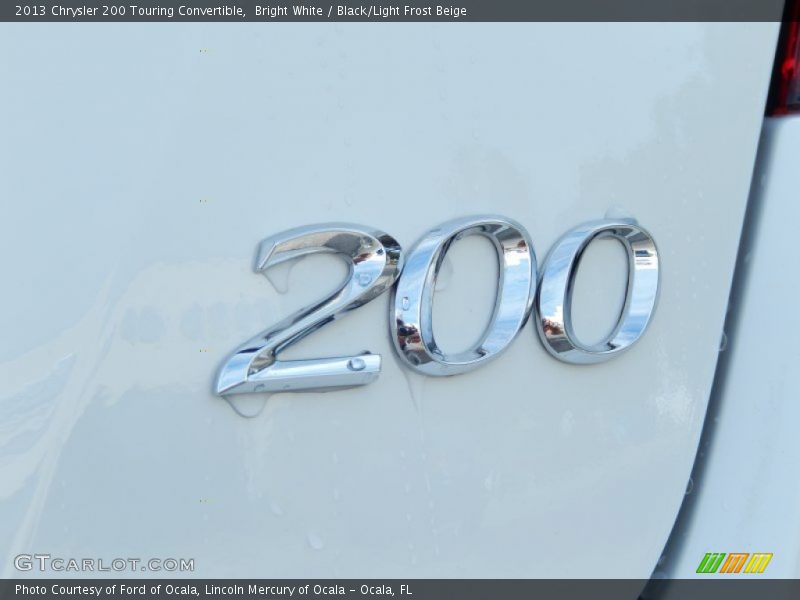 Bright White / Black/Light Frost Beige 2013 Chrysler 200 Touring Convertible