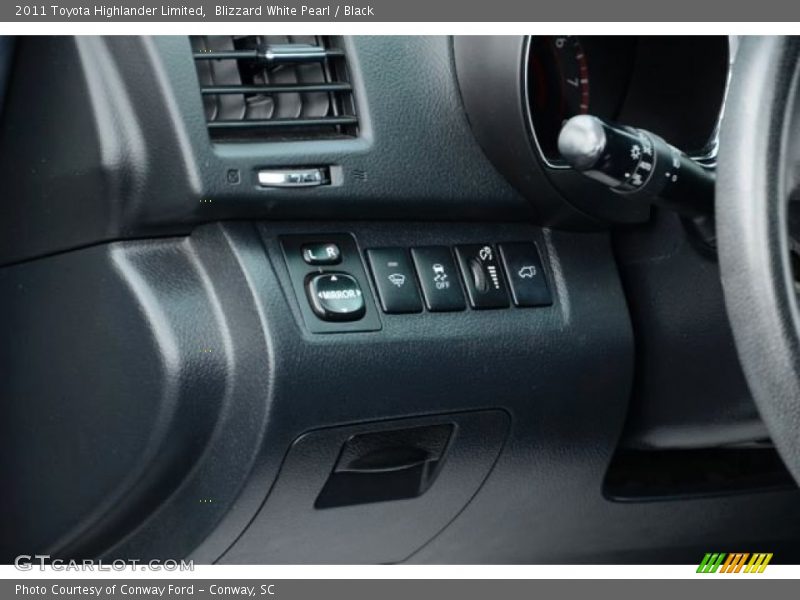 Blizzard White Pearl / Black 2011 Toyota Highlander Limited