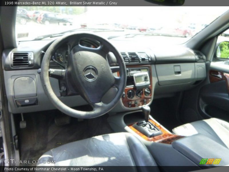 Brilliant Silver Metallic / Grey 1998 Mercedes-Benz ML 320 4Matic