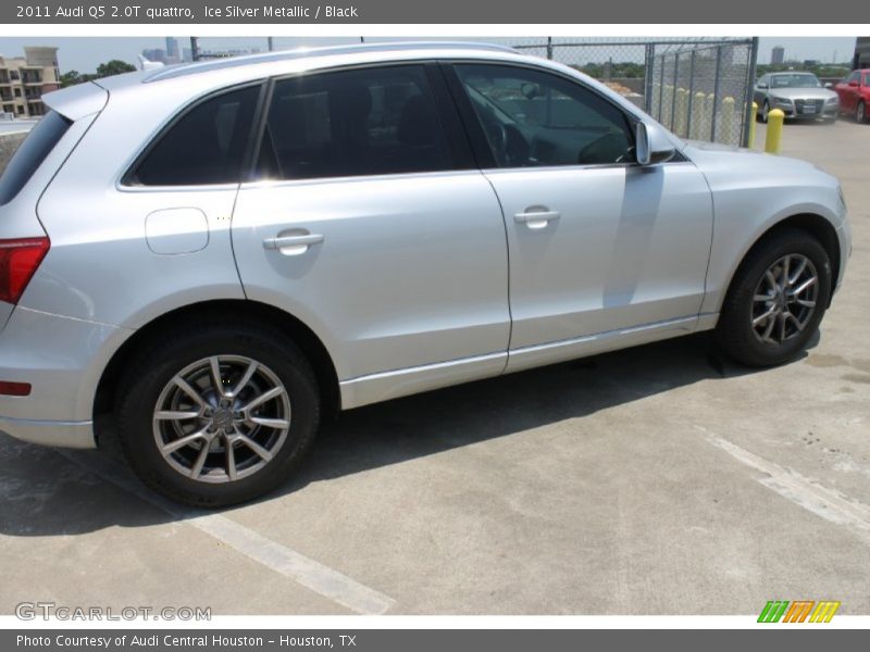 Ice Silver Metallic / Black 2011 Audi Q5 2.0T quattro