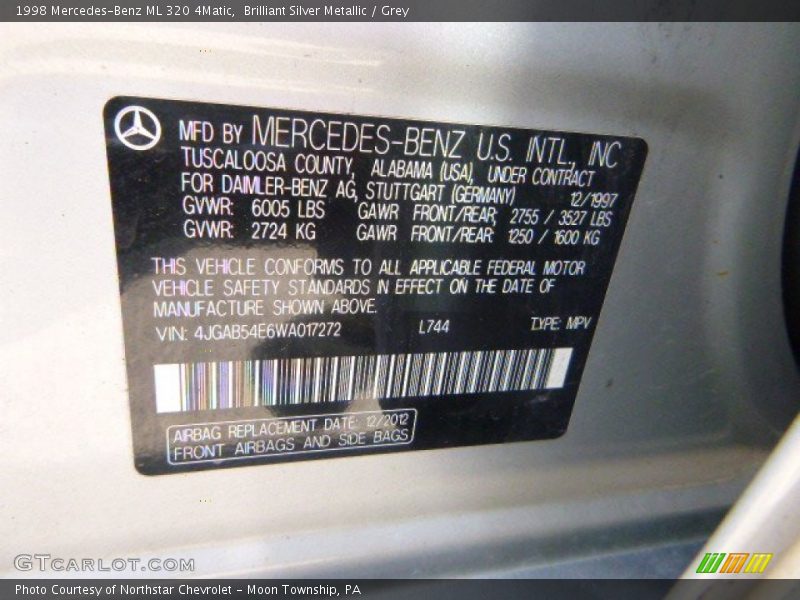 Brilliant Silver Metallic / Grey 1998 Mercedes-Benz ML 320 4Matic