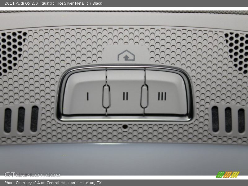 Ice Silver Metallic / Black 2011 Audi Q5 2.0T quattro