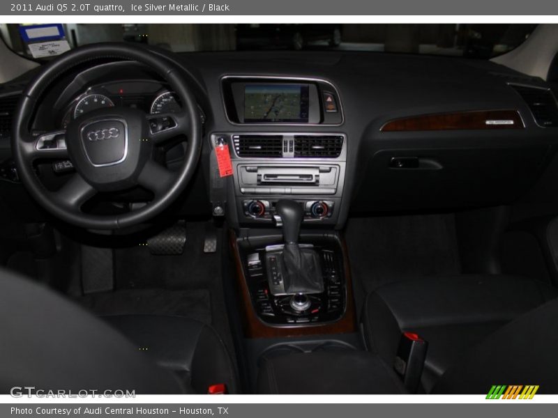 Ice Silver Metallic / Black 2011 Audi Q5 2.0T quattro