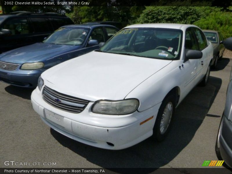 Bright White / Gray 2002 Chevrolet Malibu Sedan