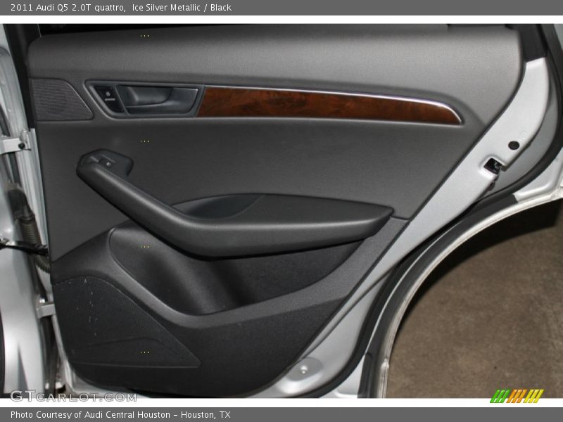 Door Panel of 2011 Q5 2.0T quattro