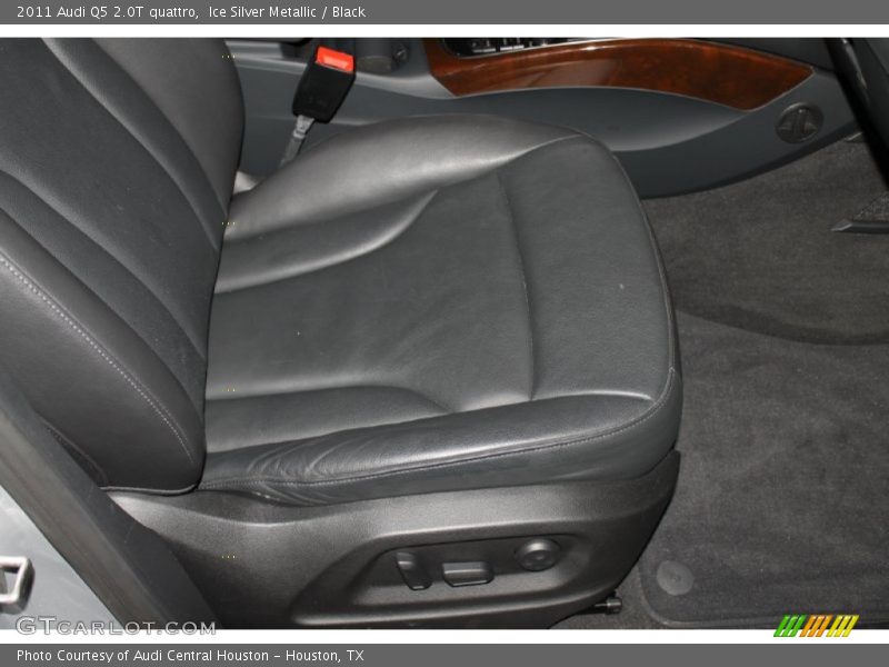 Ice Silver Metallic / Black 2011 Audi Q5 2.0T quattro