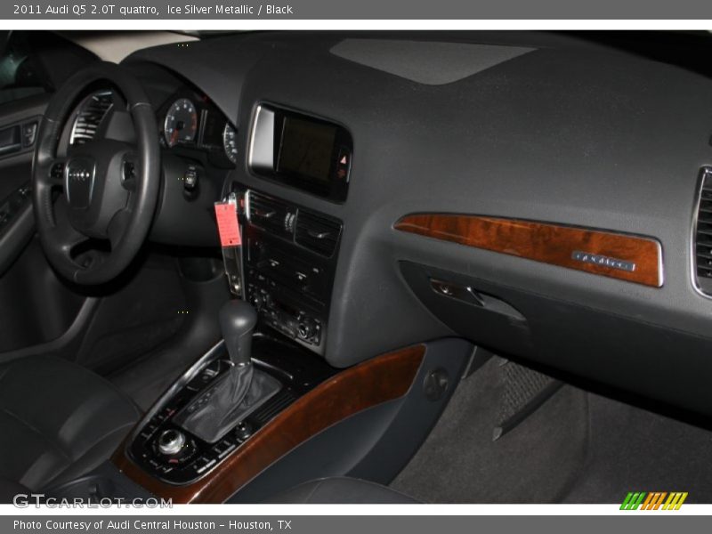 Ice Silver Metallic / Black 2011 Audi Q5 2.0T quattro