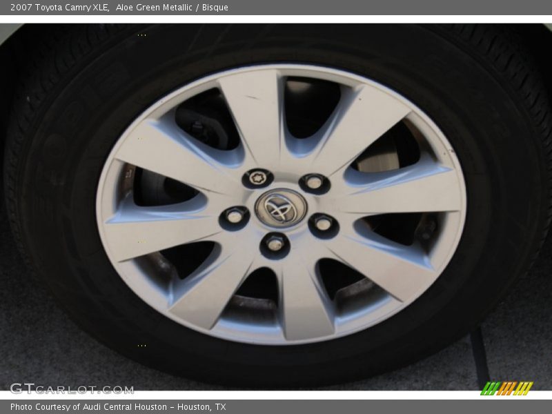 Aloe Green Metallic / Bisque 2007 Toyota Camry XLE