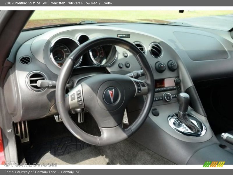 Dashboard of 2009 Solstice GXP Roadster