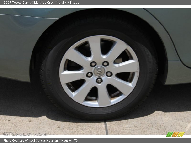 Aloe Green Metallic / Bisque 2007 Toyota Camry XLE