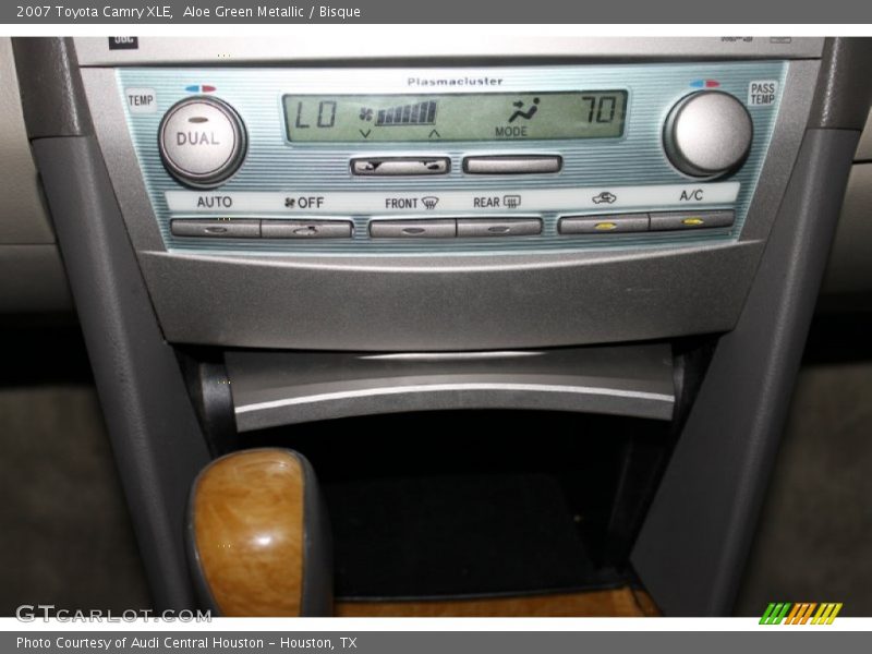 Aloe Green Metallic / Bisque 2007 Toyota Camry XLE