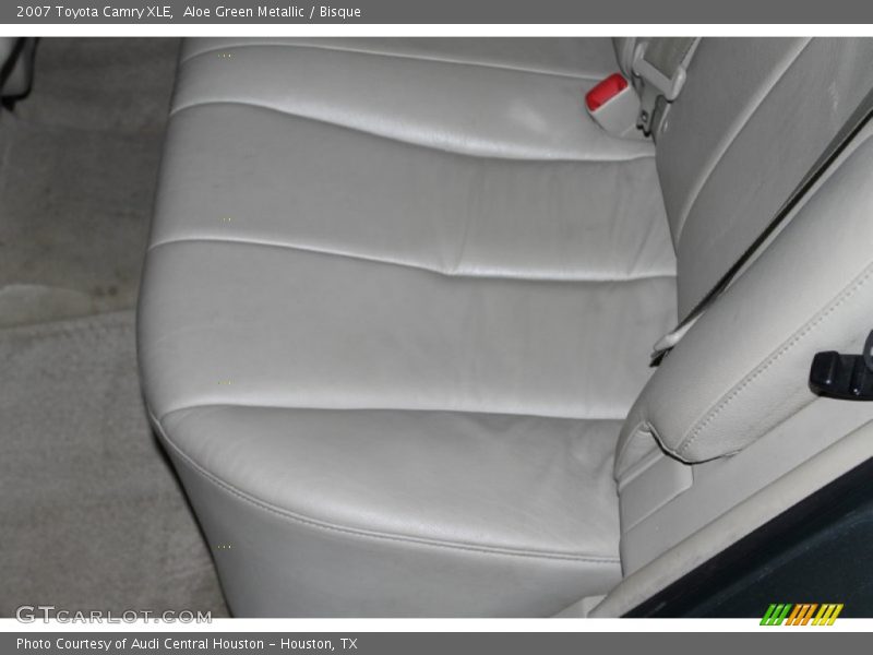 Aloe Green Metallic / Bisque 2007 Toyota Camry XLE