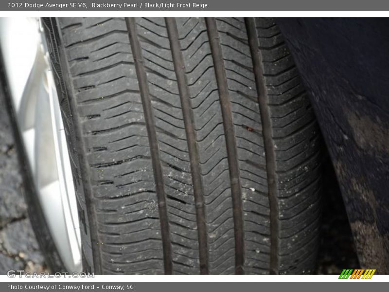 Blackberry Pearl / Black/Light Frost Beige 2012 Dodge Avenger SE V6