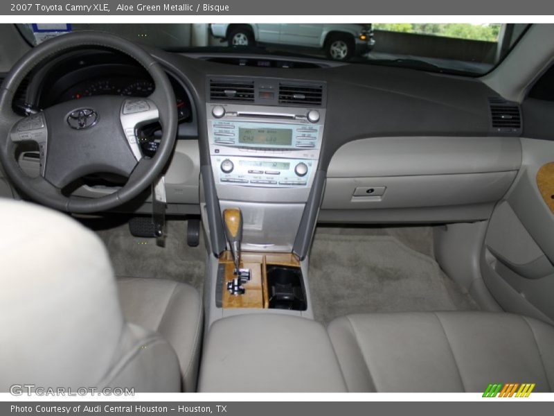 Aloe Green Metallic / Bisque 2007 Toyota Camry XLE
