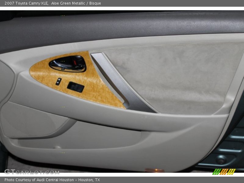 Aloe Green Metallic / Bisque 2007 Toyota Camry XLE