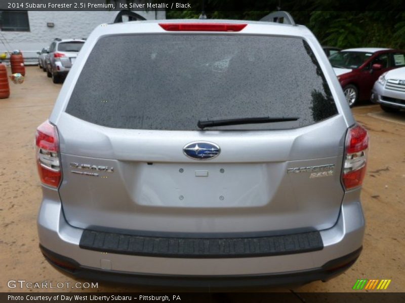 Ice Silver Metallic / Black 2014 Subaru Forester 2.5i Premium