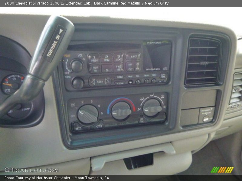 Dark Carmine Red Metallic / Medium Gray 2000 Chevrolet Silverado 1500 LS Extended Cab