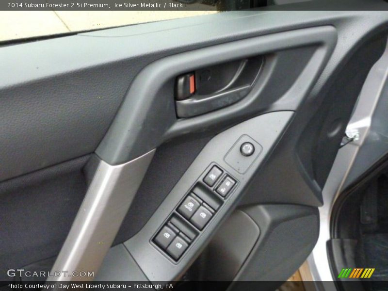 Ice Silver Metallic / Black 2014 Subaru Forester 2.5i Premium