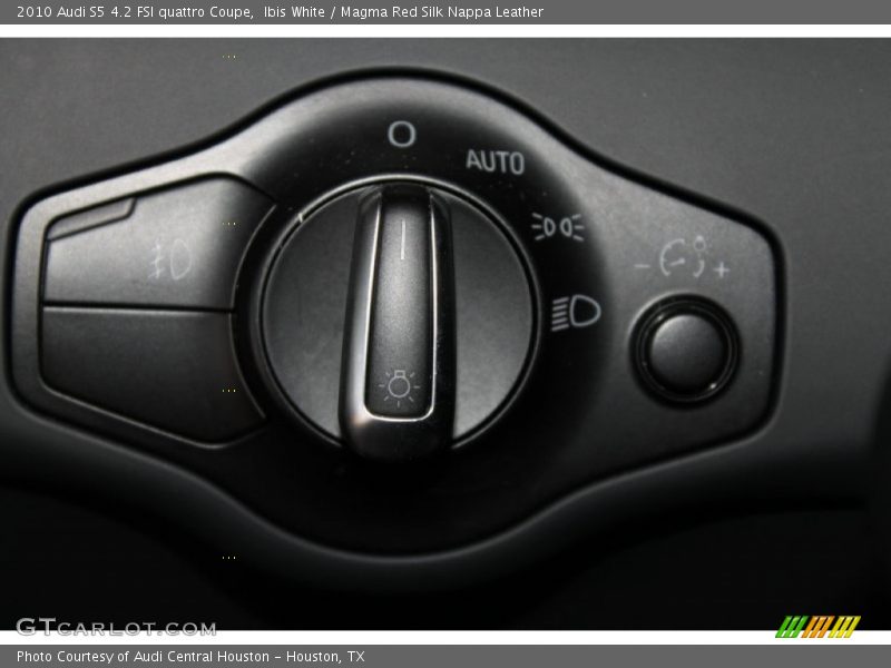 Controls of 2010 S5 4.2 FSI quattro Coupe