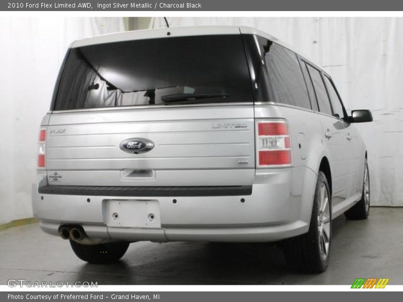 Ingot Silver Metallic / Charcoal Black 2010 Ford Flex Limited AWD