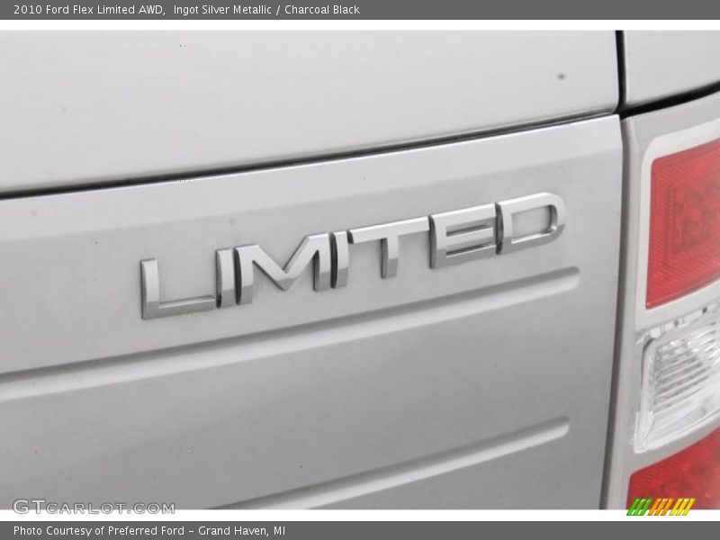 Ingot Silver Metallic / Charcoal Black 2010 Ford Flex Limited AWD