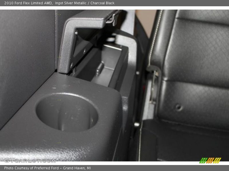 Ingot Silver Metallic / Charcoal Black 2010 Ford Flex Limited AWD