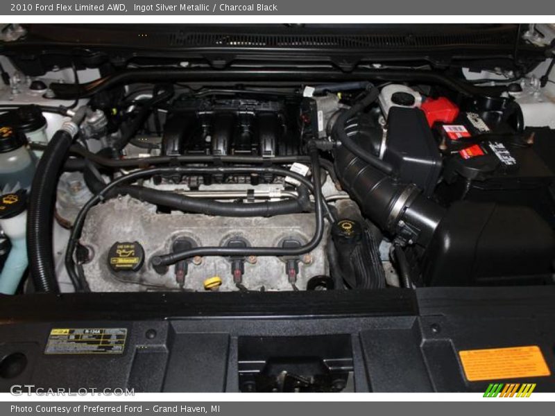Ingot Silver Metallic / Charcoal Black 2010 Ford Flex Limited AWD