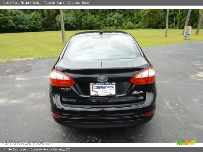 Tuxedo Black / Charcoal Black 2014 Ford Fiesta S Sedan