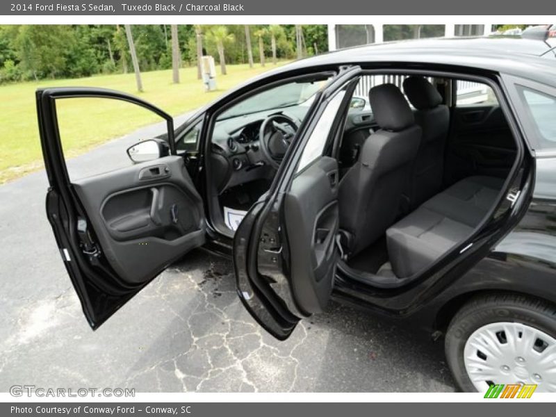 Tuxedo Black / Charcoal Black 2014 Ford Fiesta S Sedan