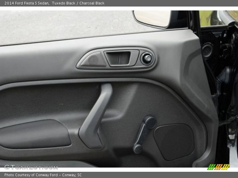 Tuxedo Black / Charcoal Black 2014 Ford Fiesta S Sedan