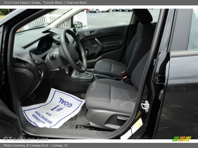 Tuxedo Black / Charcoal Black 2014 Ford Fiesta S Sedan