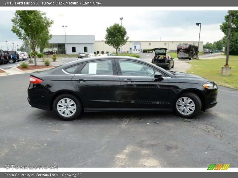 Tuxedo Black Metallic / Earth Gray 2013 Ford Fusion S