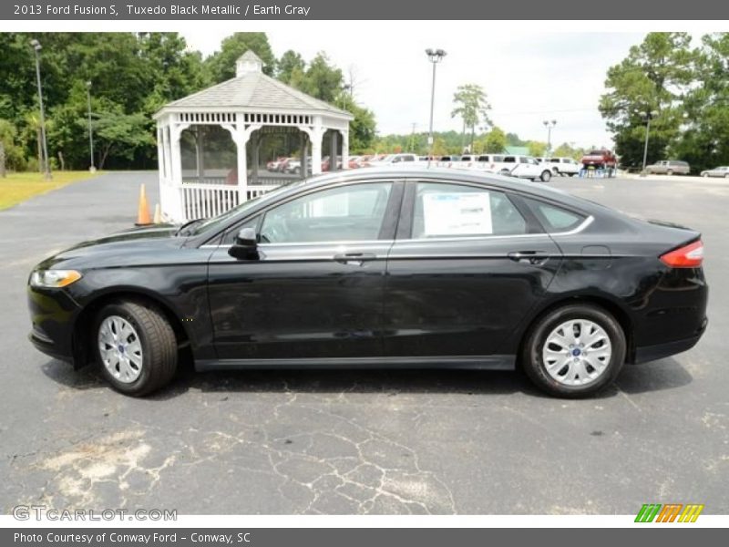 Tuxedo Black Metallic / Earth Gray 2013 Ford Fusion S