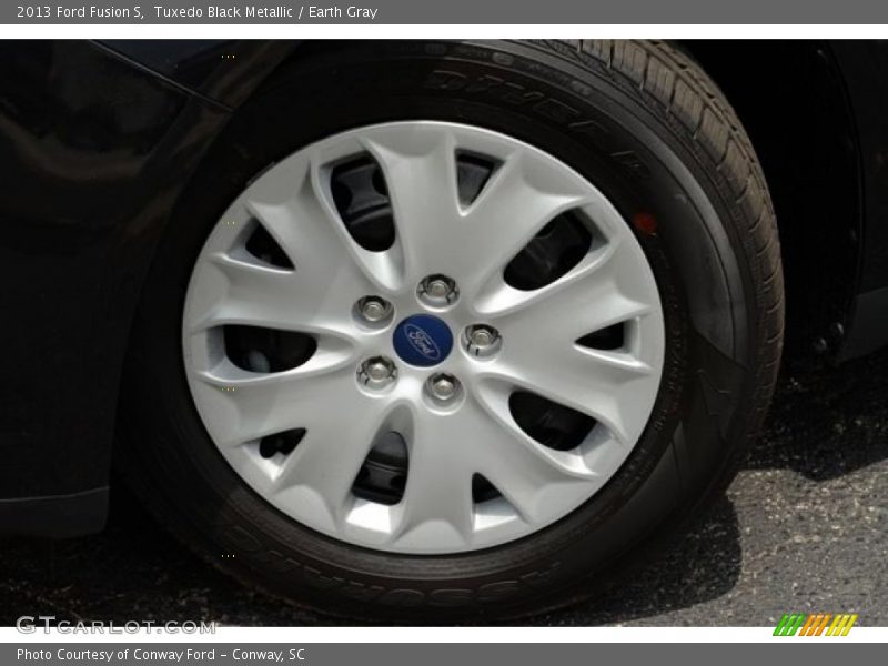 Tuxedo Black Metallic / Earth Gray 2013 Ford Fusion S