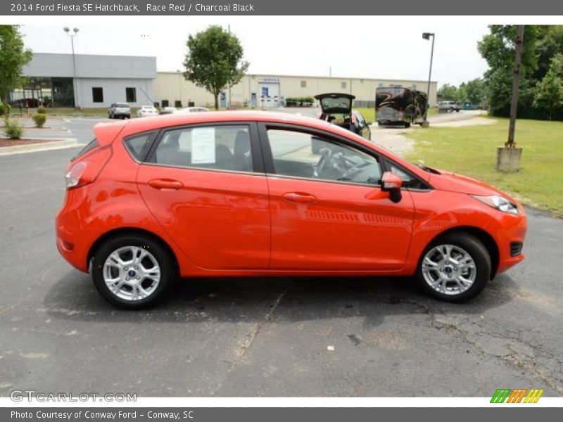 Race Red / Charcoal Black 2014 Ford Fiesta SE Hatchback