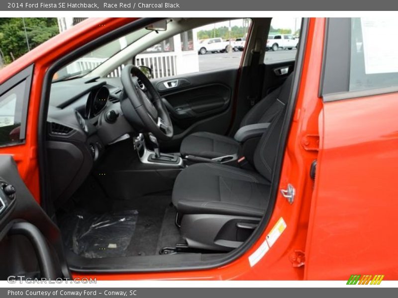 Race Red / Charcoal Black 2014 Ford Fiesta SE Hatchback